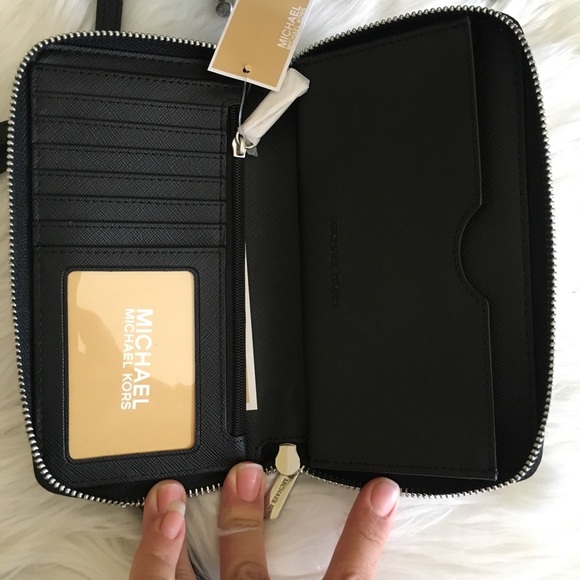 New Michael Kors Large Crossbody Bag & wallet - Picture 3 of 8